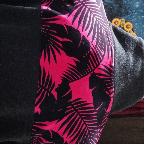 PINK Pullover Jacket - Picture 3 of 3